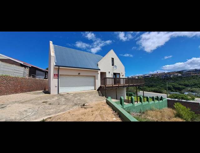 5 BEDROOM HOUSE FOR SALE IN STILBAAI-WES